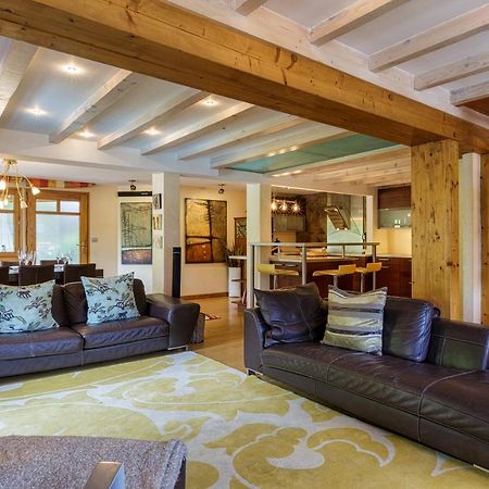 Chalet Galadhrim Chamonix Mont Blanc Valley Ле Уш Екстериор снимка